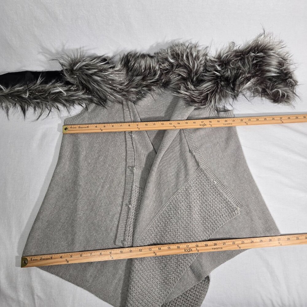 Vintage GRAY Metallic Faux Fur Collar Asymmetrical Hem Open Knit Cardigan Size M - Picture 17 of 17